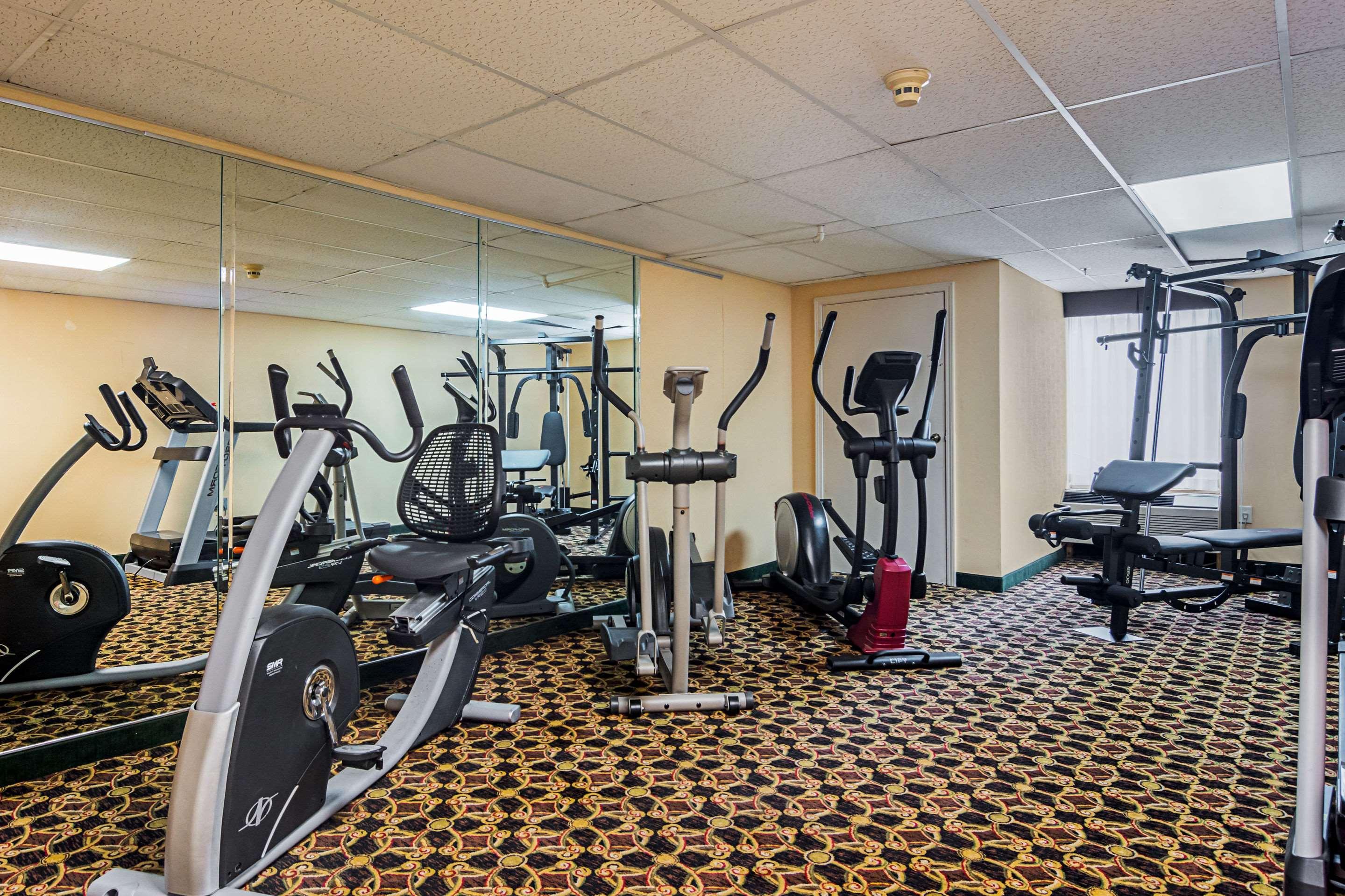 Hotel Quality Atlanta Airport East 2*