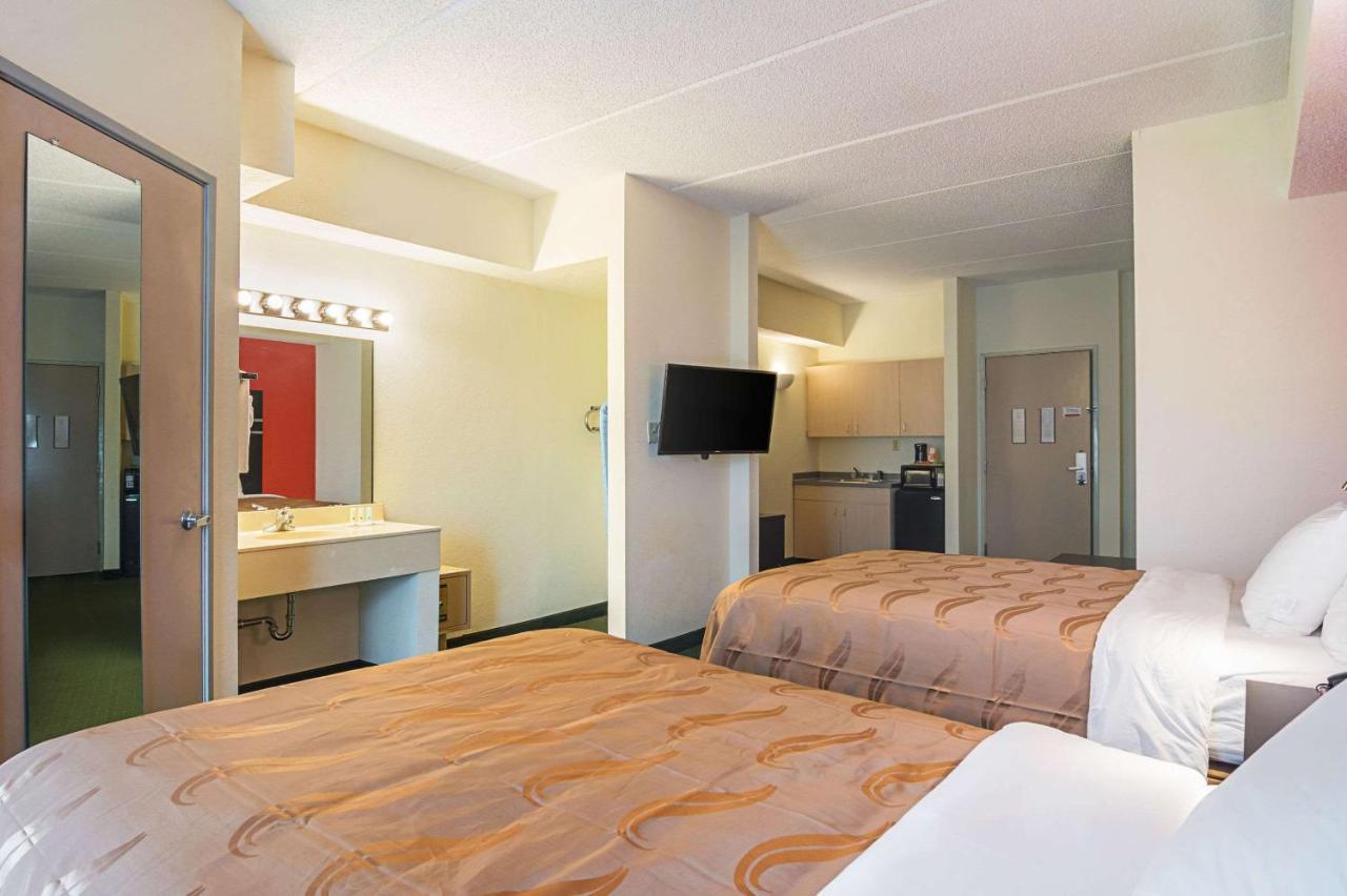 Hotel Quality Atlanta Airport East